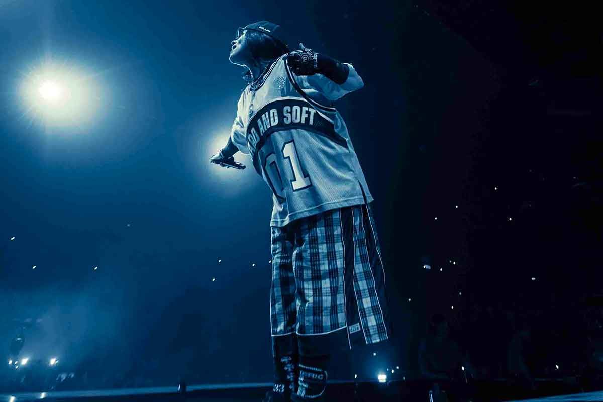 Billie Eilish al cinema con James Cameron: quando il concerto diventa film e il tour