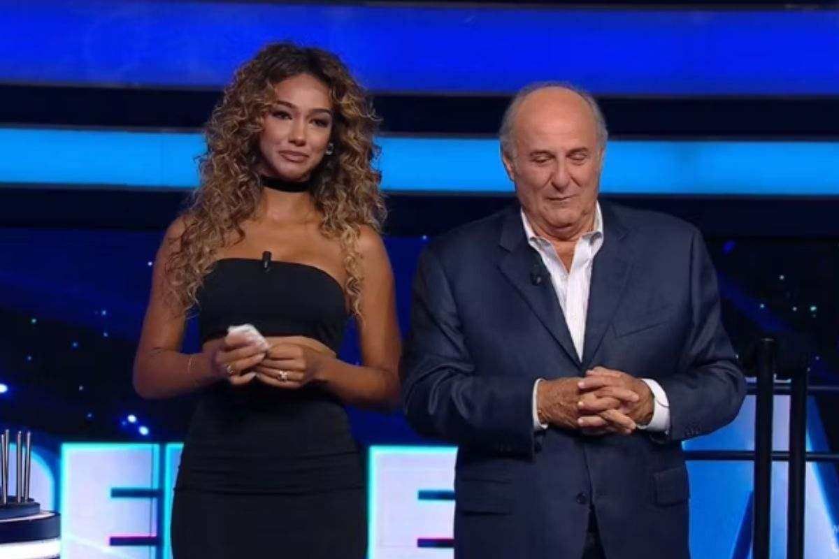 Gerry Scotti Samira programmazione, insieme per l'estate