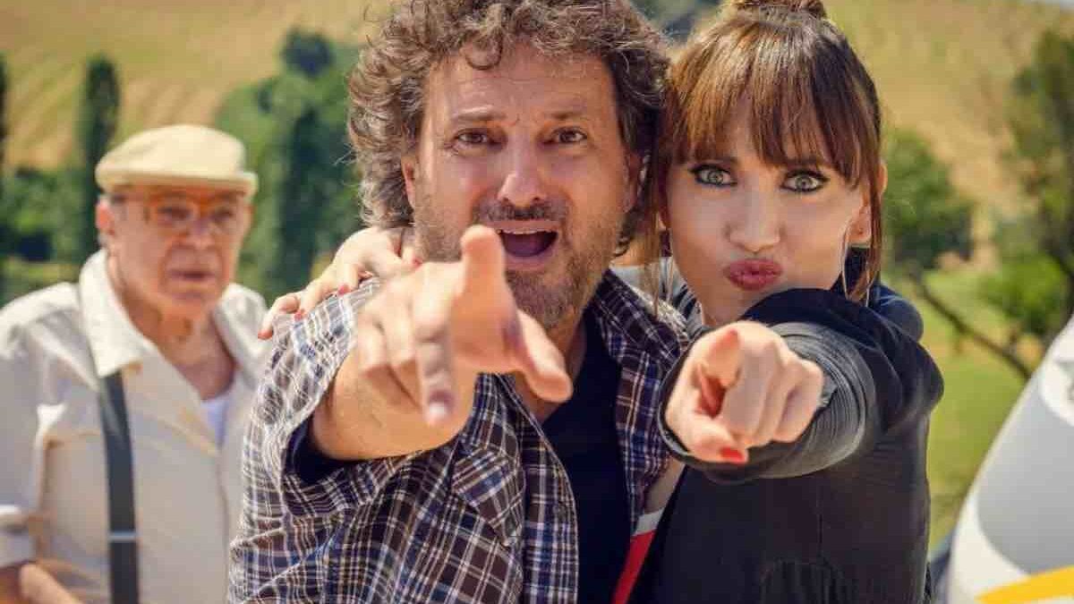 Pieraccioni batte Indiana Jones sul filo del rasoio, Chi L’ha Visto? supera il 10% di Share. I dati Auditel del 27 Maggio 2026