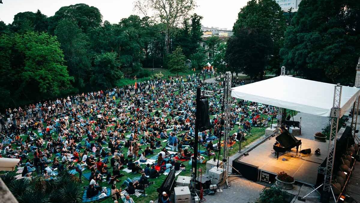 Piano City Milano 2026: 250 concerti gratuiti invadono la città. Il programma di sabato e domenica