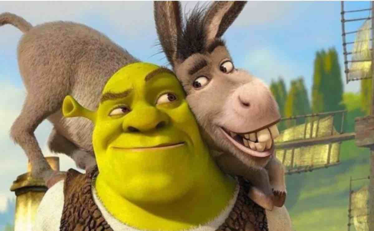 Shrek tra passato, presente e futuro: l’orco più famoso del cinema torna protagonista in sala, trattative in corso con DreamWorks