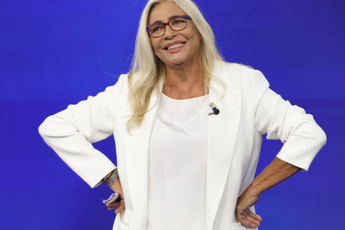 Domenica In, Mara Venier in posa