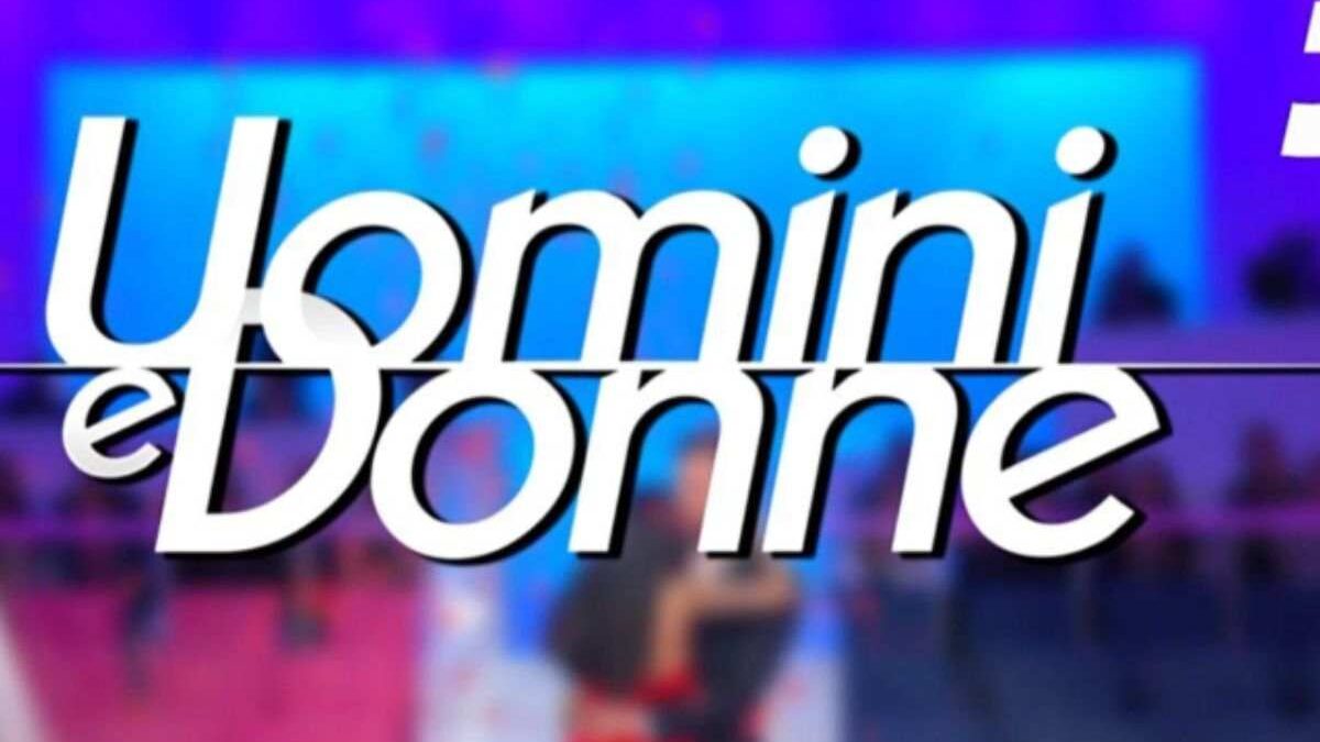 Mediaset, le novità di Maggio 2026: nuovi arrivi, quando chiude Uomini e Donne