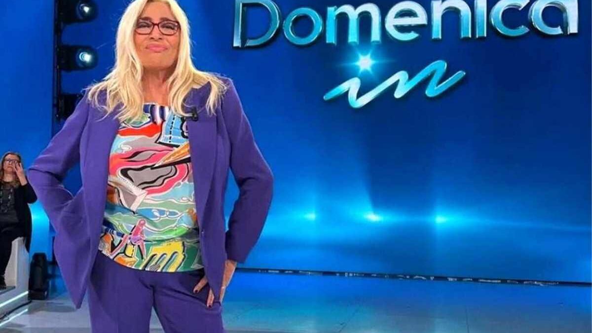 Domenica In, la svolta di Mara Venier: Tommaso Cerno resta, ecco i due volti pronti a stravolgere il programma