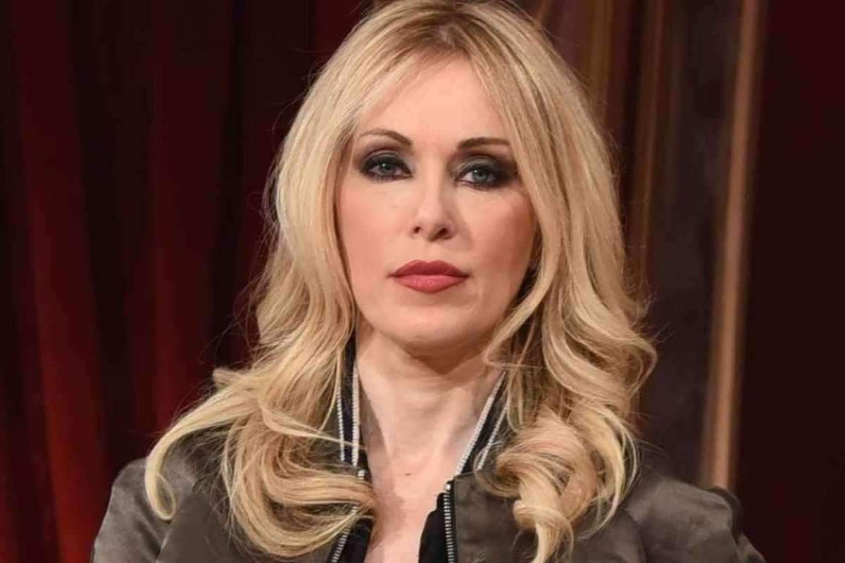 Roberta Bruzzone nello studio televisivo Rai