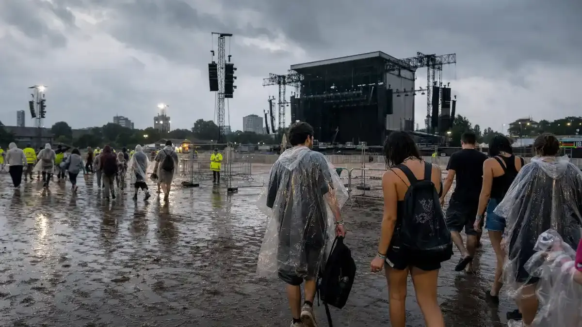 Caos Bad Bunny, la protesta dei fan: vogliamo il concerto, non il rimborso