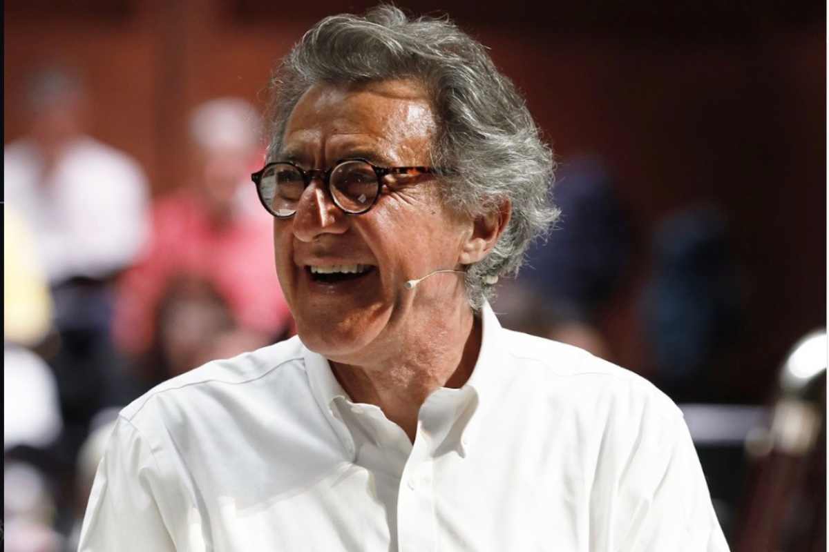Luca Barbareschi compie 70 anni: carriera, famiglia e svolte pubbliche di un protagonista controverso