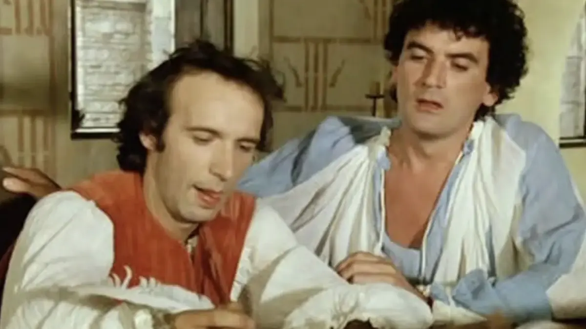 «Non ci resta che piangere», il cult di Benigni e Troisi tra viaggio nel tempo, gag e segreti di lavorazione