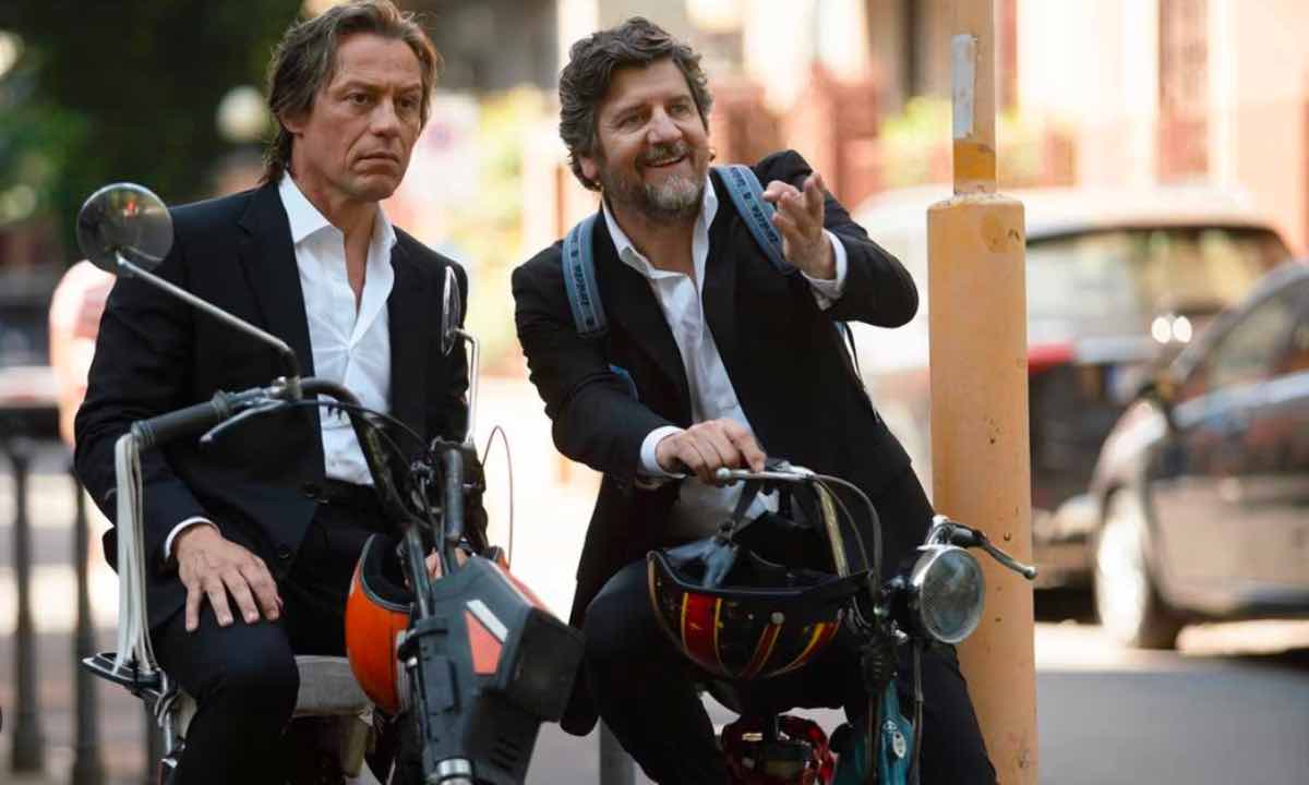 50 Km all’Ora conquista la prima serata, Chicago Med si avvicina al 10% di Share. I dati Auditel del 19 Agosto 2026