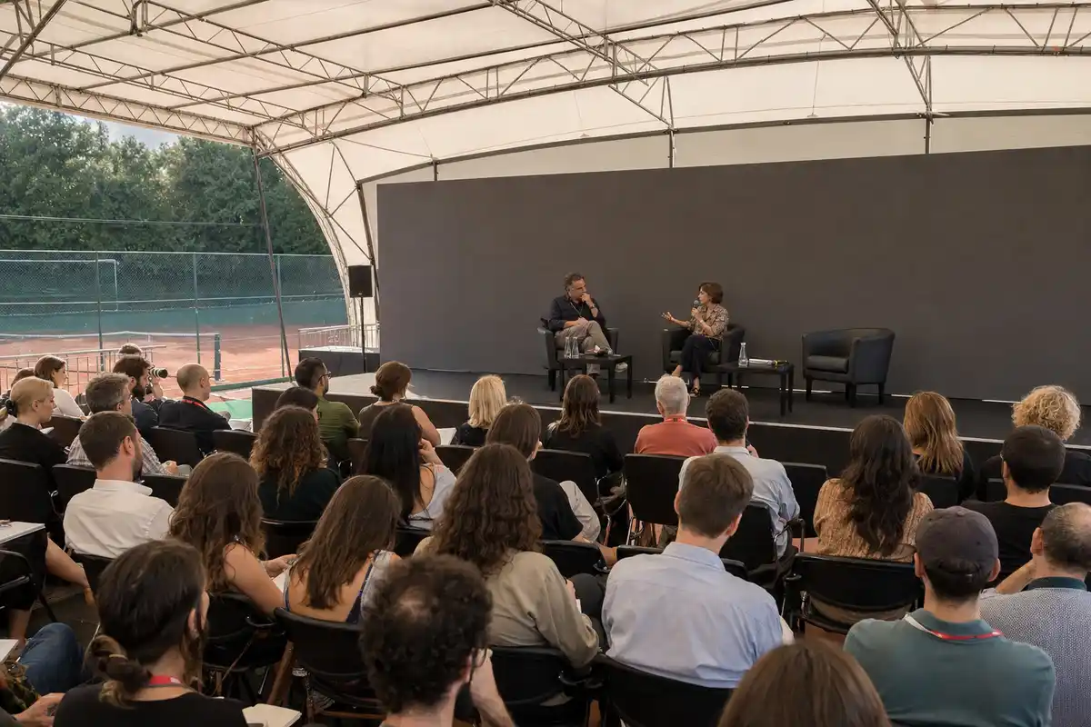 Venezia accende i riflettori sulle masterclass con Clooney, Burstyn e Besson