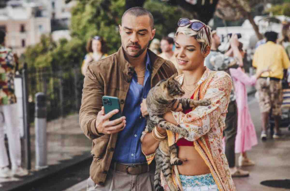 Canale 5 propone Hotel Costiera in prime time