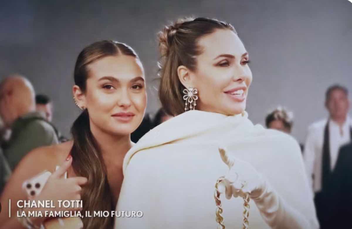 Chanel Totti e Ilary Blasi a Verissimo 